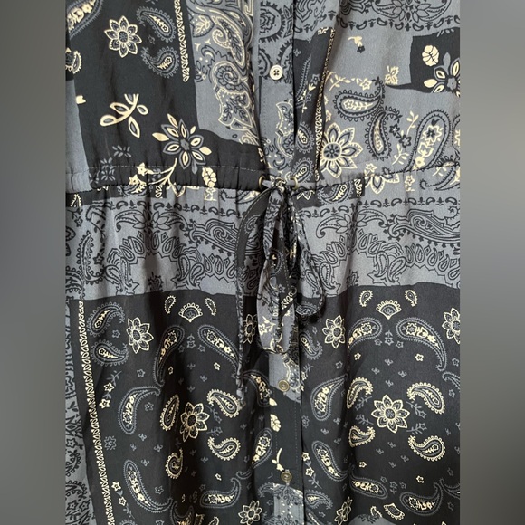 ABERCROMBIE & FITCH Long-sleeve mid length Blue handkerchief pattern size Large - Picture 5 of 8